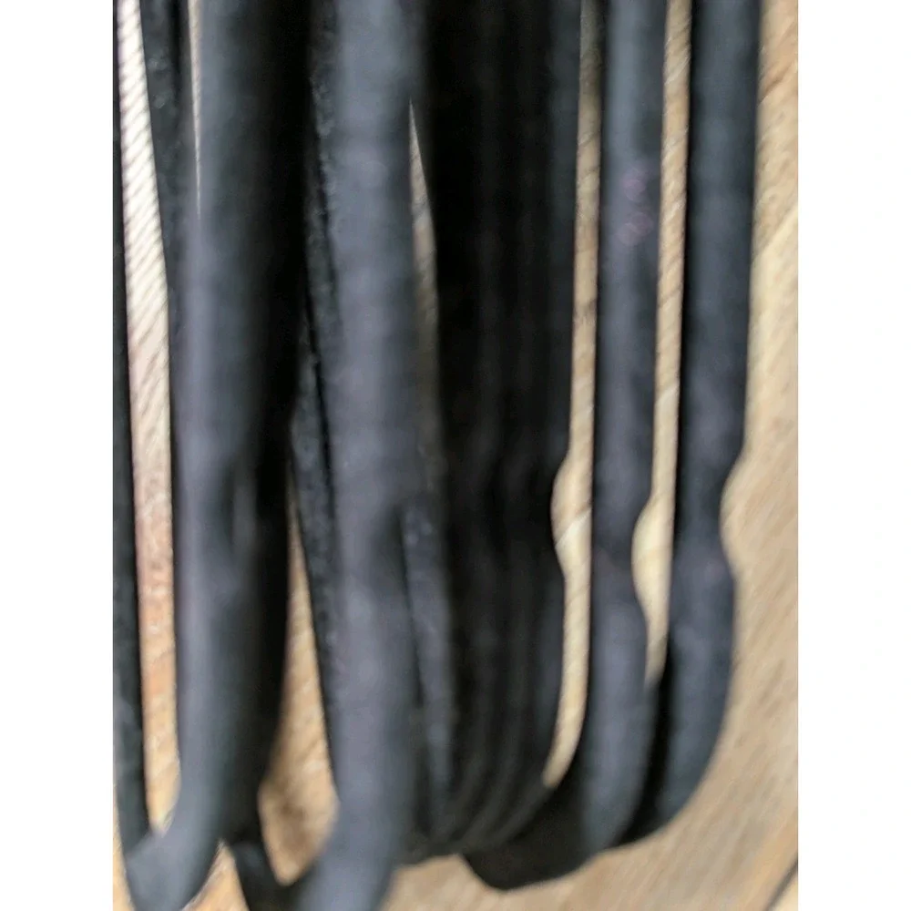 8 Closet Complete Huggable Hangers for Shirts & Pants,‎ BLACK w/ Gold Hook